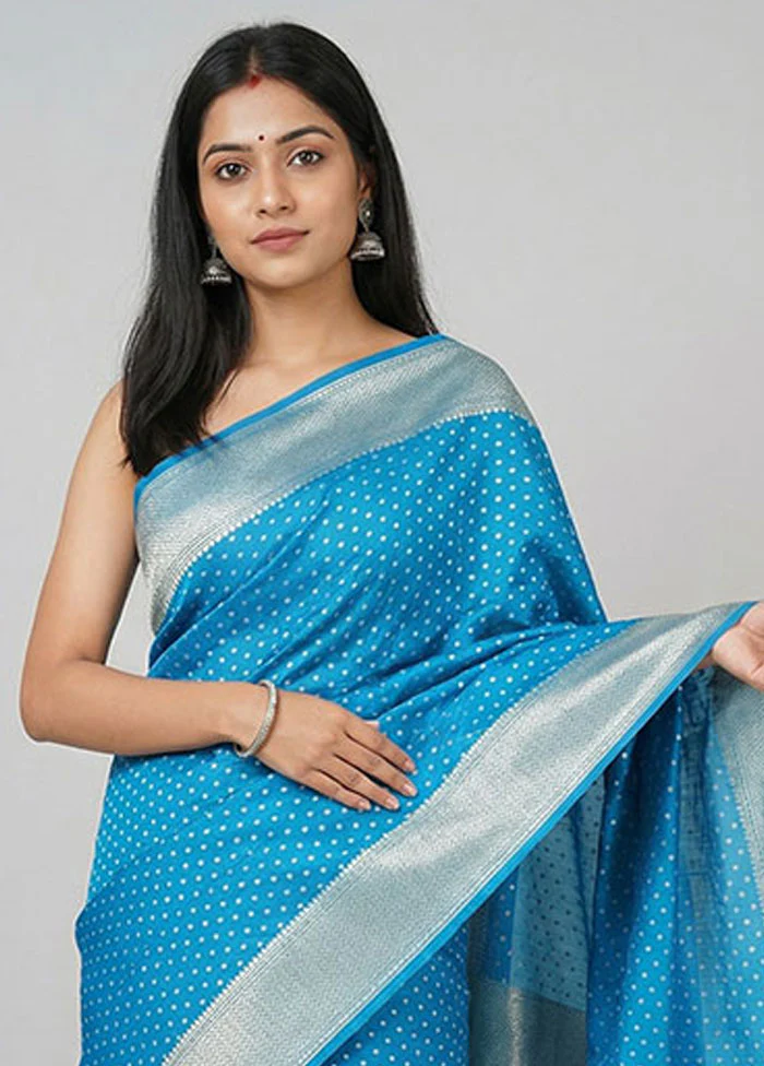 Blue Kora Silk Saree With Blouse Piece - Image 2