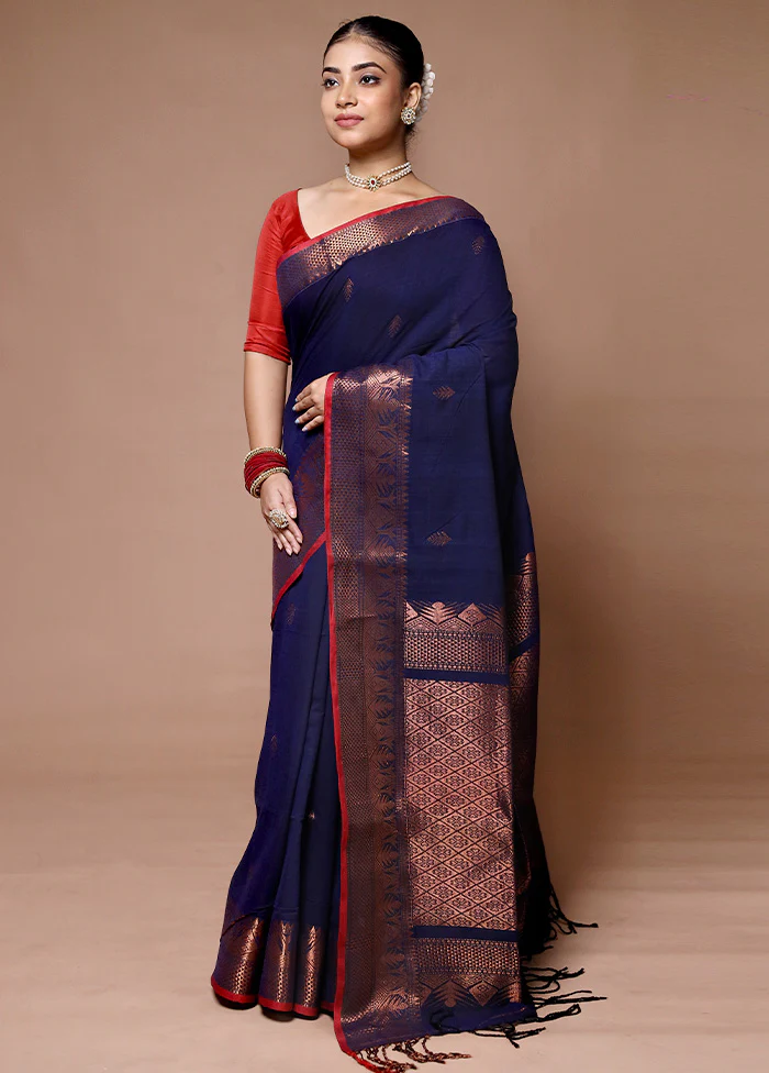 Blue Matka Silk Saree With Blouse Piece - Image 4