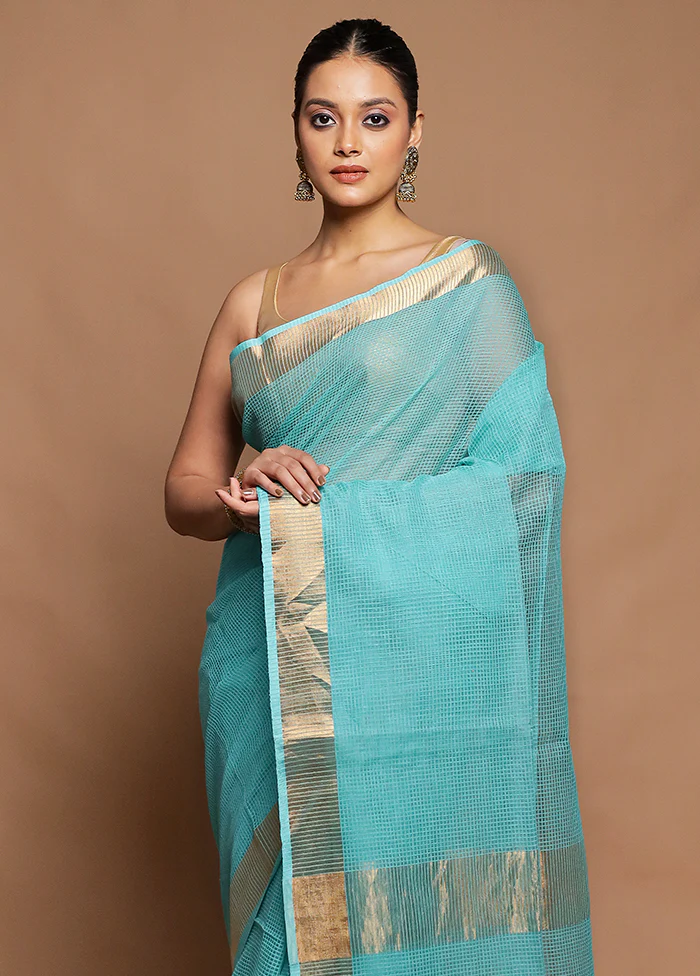 Blue Matka Silk Saree With Blouse Piece - Image 2