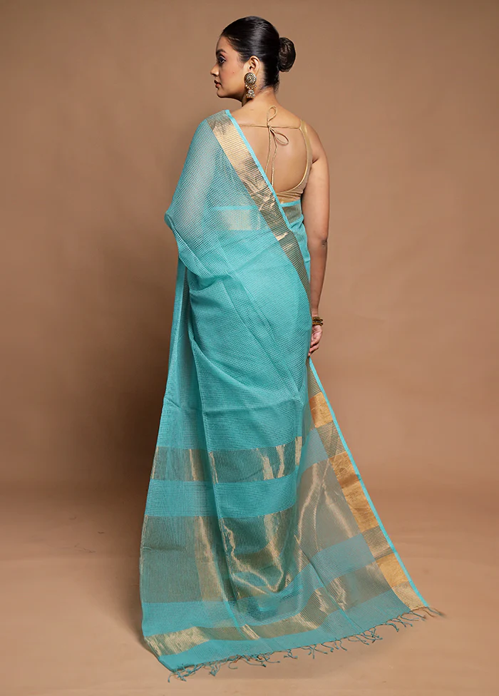 Blue Matka Silk Saree With Blouse Piece - Image 3