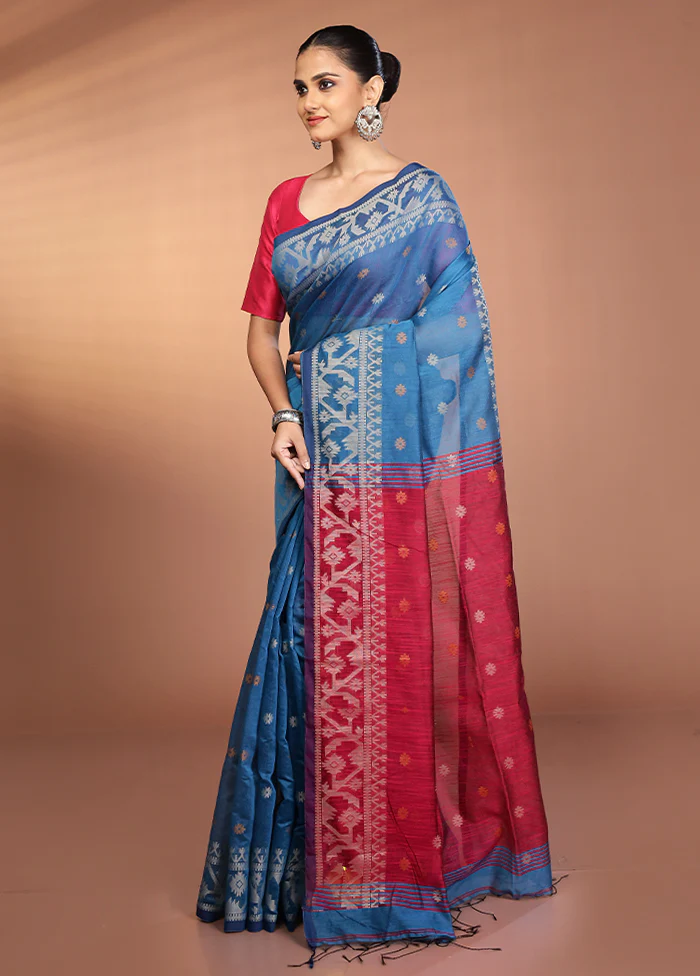 Blue Matka Silk Saree With Blouse Piece - Image 4