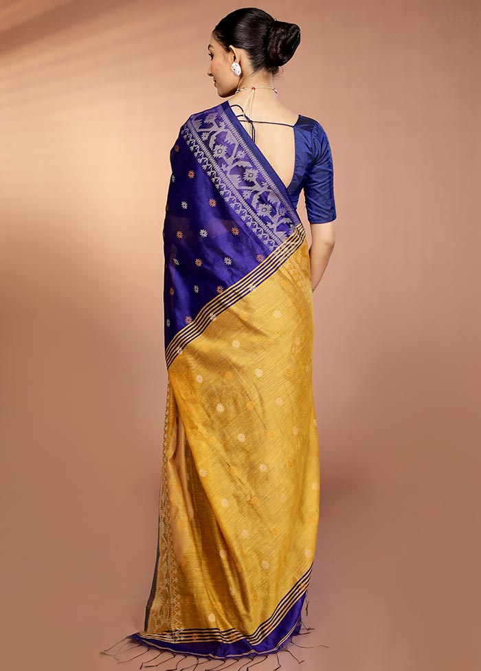 Blue Matka Silk Saree With Blouse Piece - Image 3