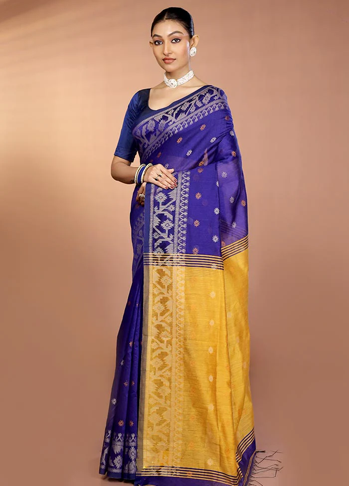 Blue Matka Silk Saree With Blouse Piece - Image 4