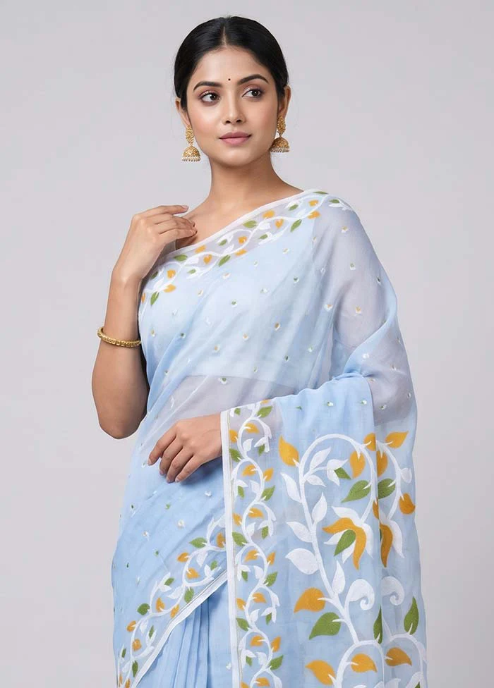 Blue Matka Silk Saree With Blouse Piece - Image 2