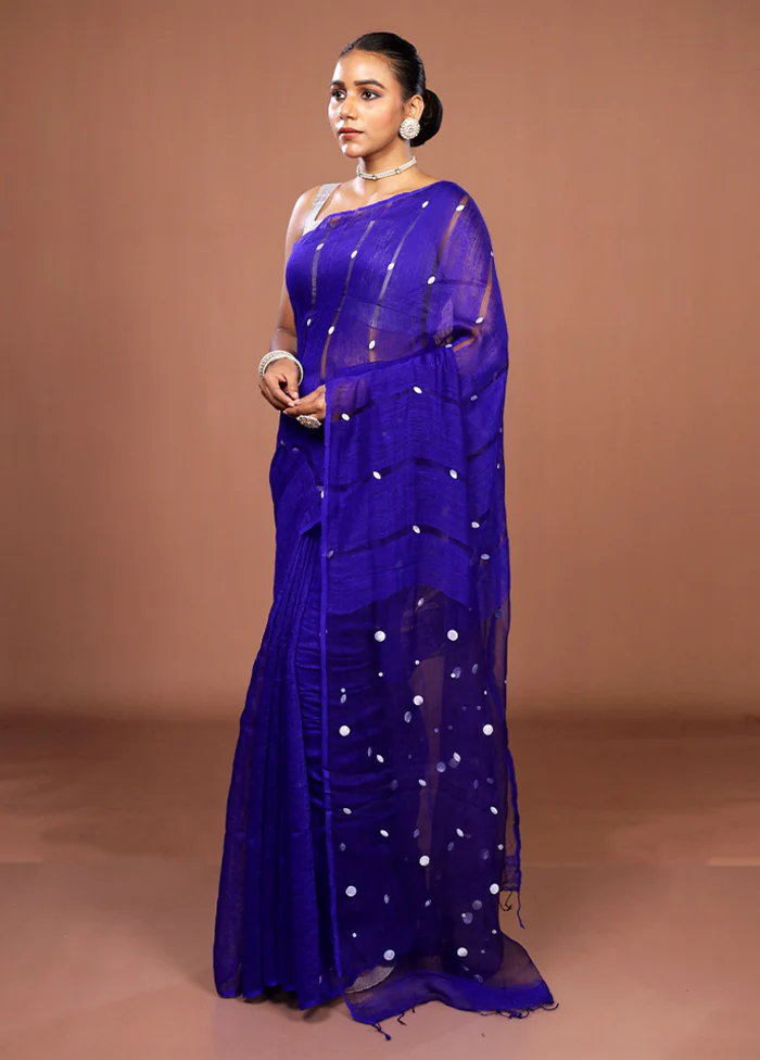 Blue Matka Silk Saree With Blouse Piece - Image 4