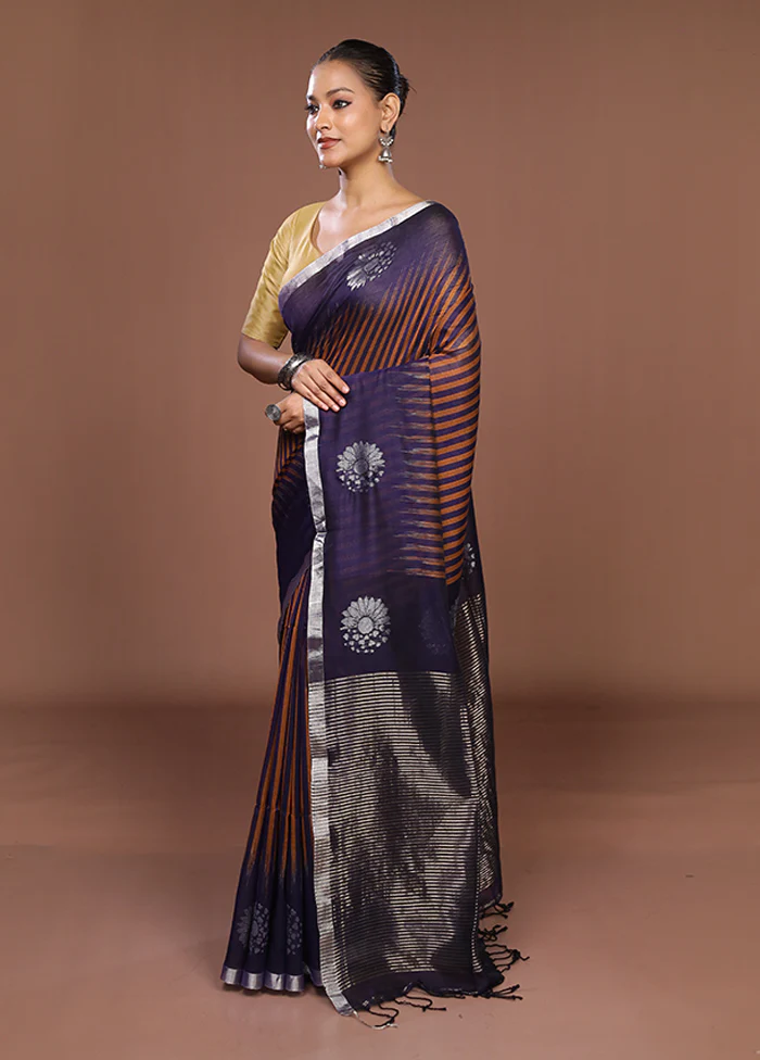 Blue Matka Silk Saree With Blouse Piece - Image 4