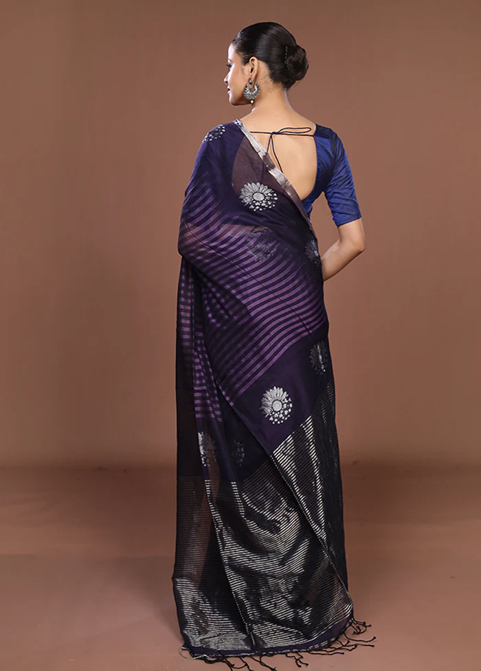Blue Matka Silk Saree With Blouse Piece - Image 3