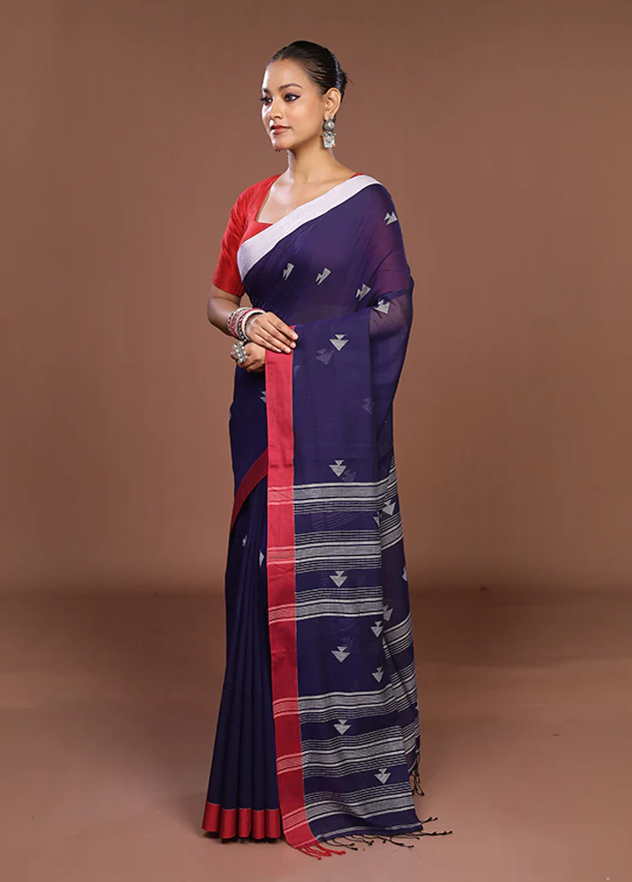 Blue Matka Silk Saree With Blouse Piece - Image 4