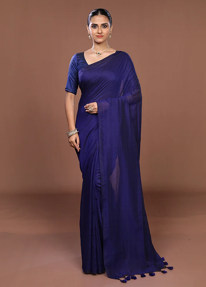 Blue Matka Silk Saree With Blouse Piece - Image 2