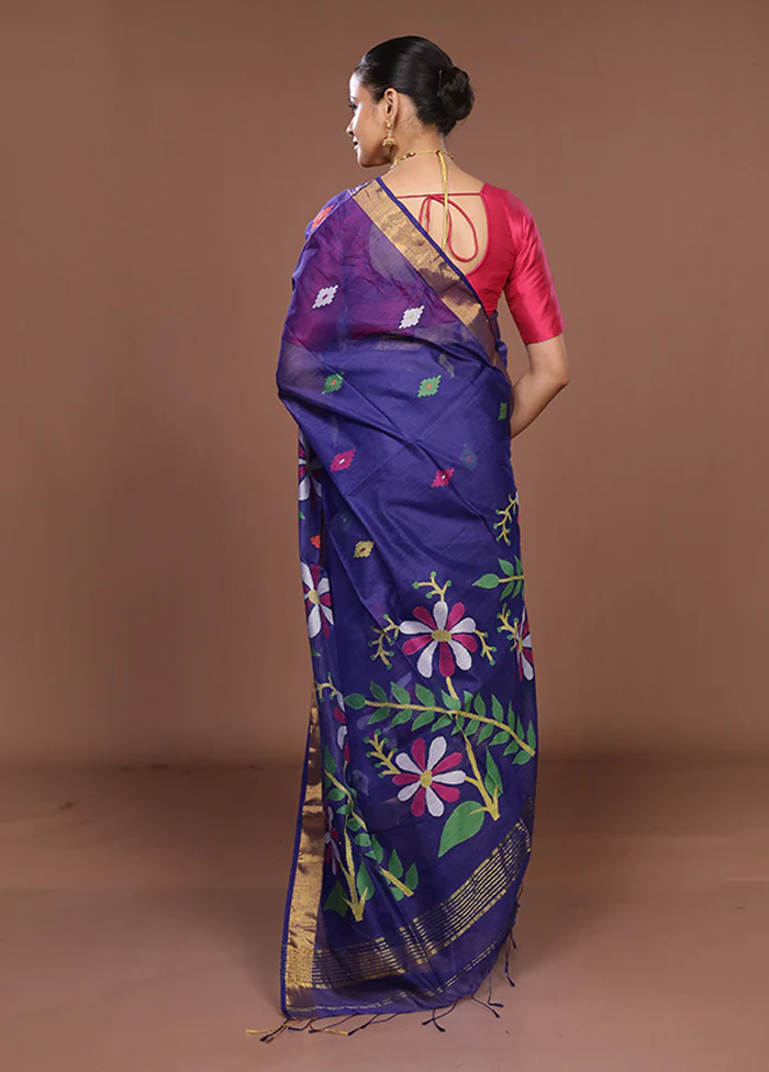 Blue Matka Silk Saree With Blouse Piece - Image 3