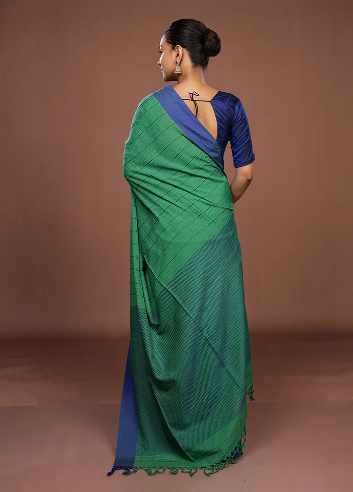 Blue Matka Silk Saree With Blouse Piece - Image 3