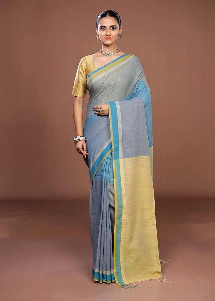 Blue Matka Silk Saree With Blouse Piece - Image 2