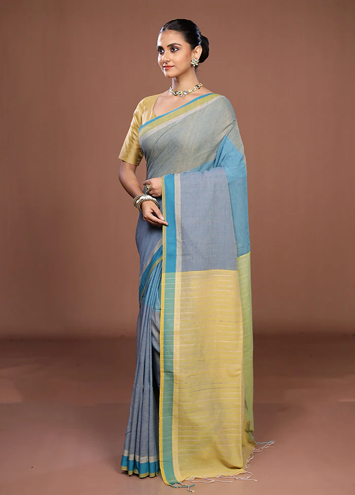 Blue Matka Silk Saree With Blouse Piece - Image 4