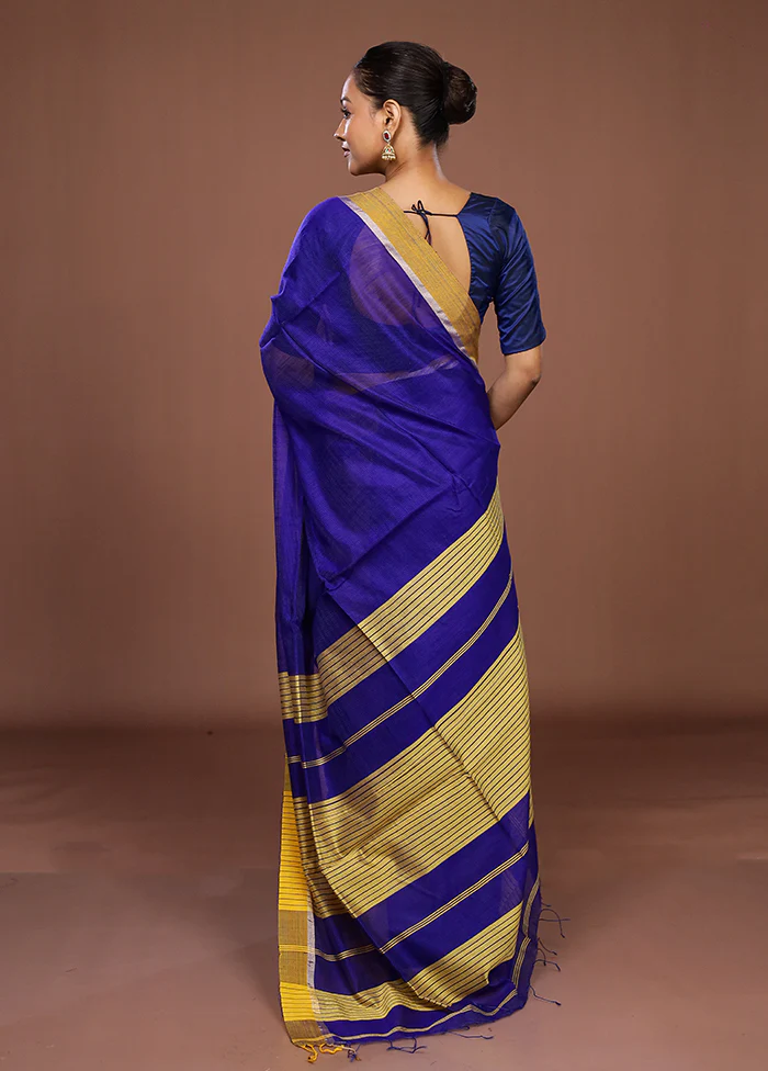 Blue Matka Silk Saree With Blouse Piece - Image 3