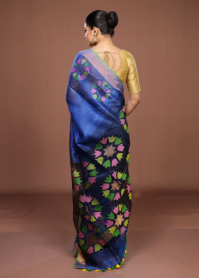 Blue Matka Silk Saree With Blouse Piece - Image 3