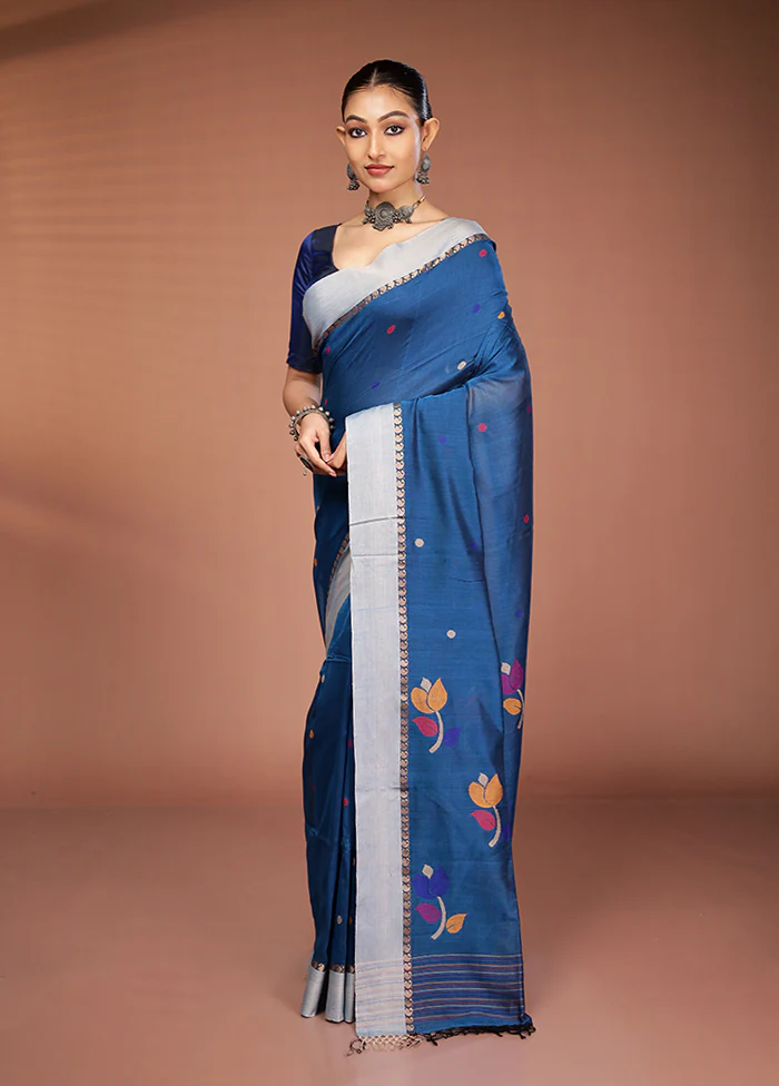 Blue Matka Silk Saree With Blouse Piece - Image 4