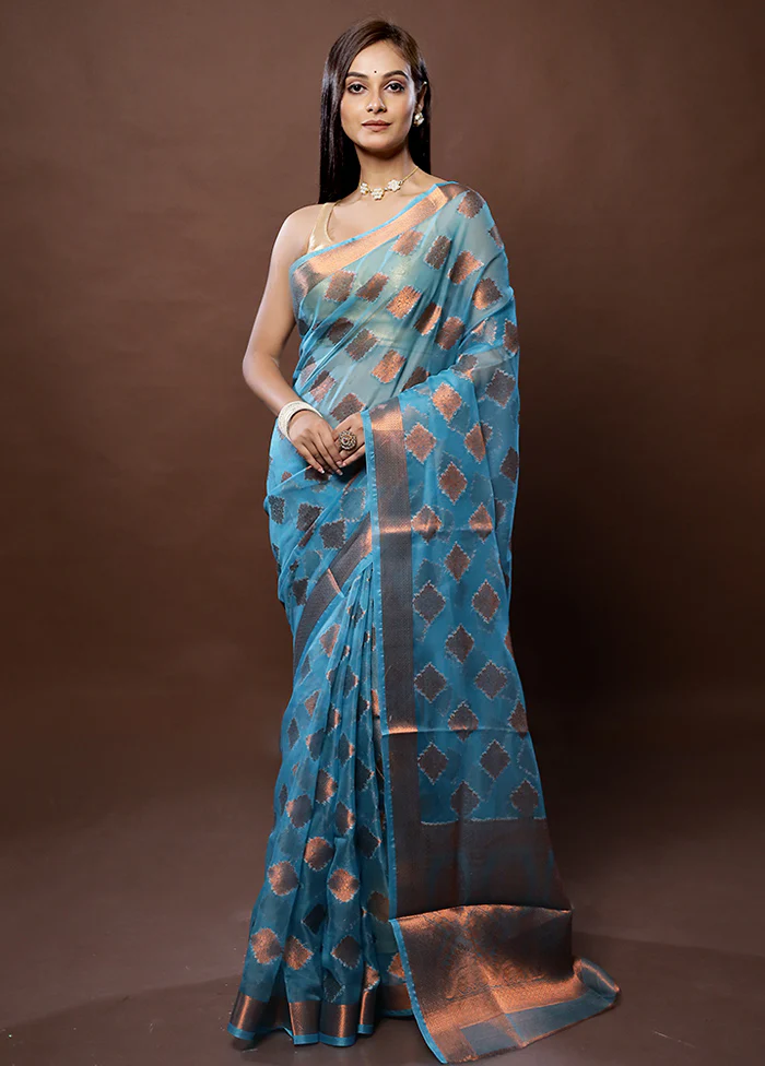 Blue Organza Saree With Blouse Piece - Image 2