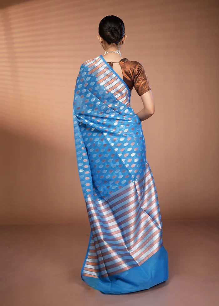 Blue Organza Saree With Blouse Piece - Image 3