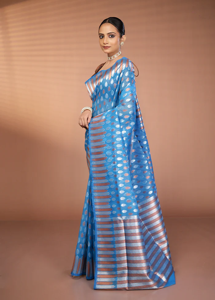 Blue Organza Saree With Blouse Piece - Image 4