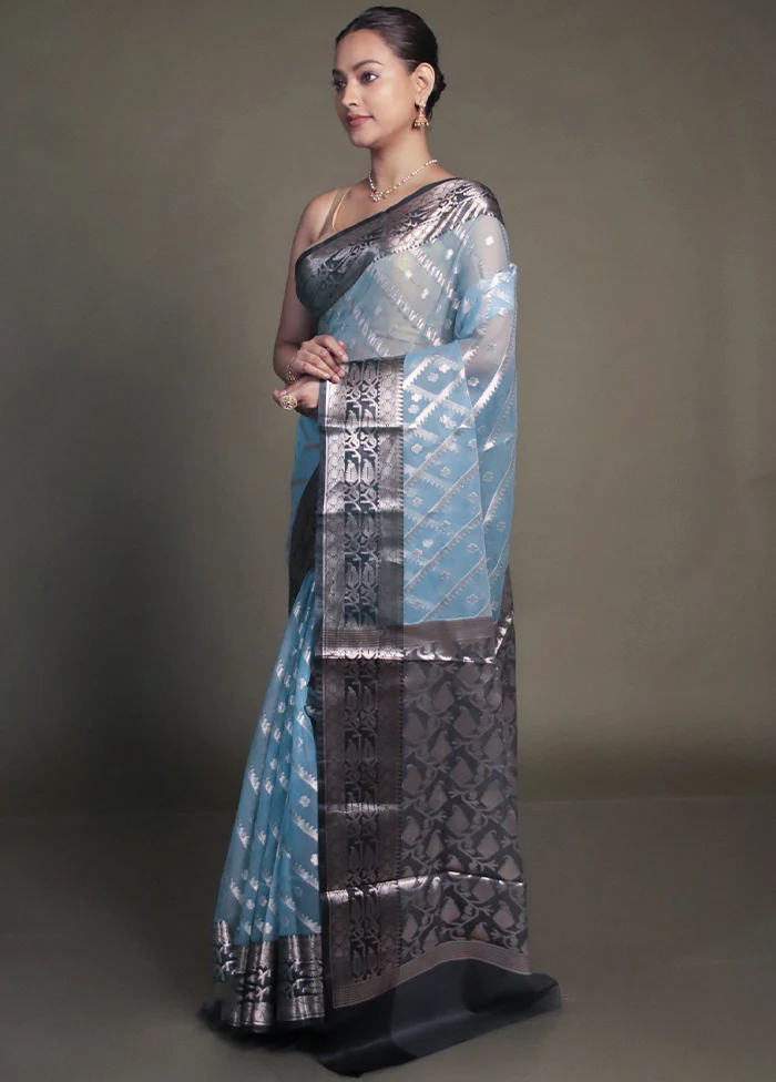 Blue Organza Saree With Blouse Piece - Image 4