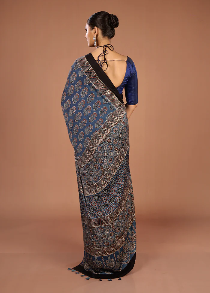 Blue Printed Pure Silk Saree Without Blouse Piece - Image 3