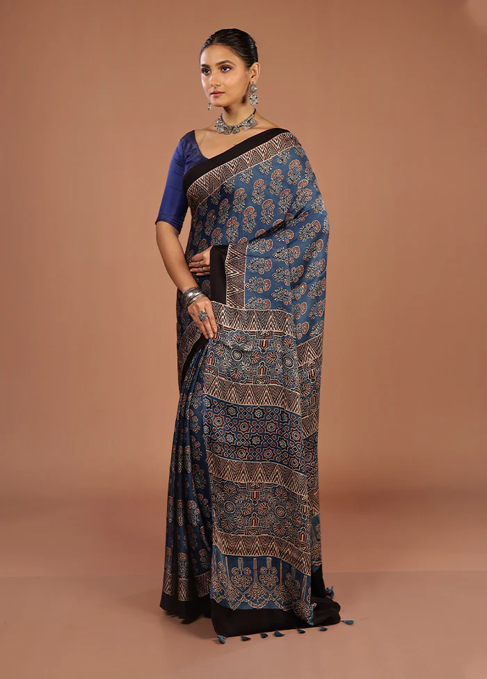 Blue Printed Pure Silk Saree Without Blouse Piece - Image 4