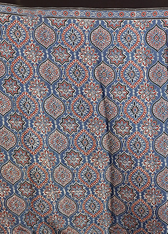 Blue Printed Pure Silk Saree Without Blouse Piece - Image 5
