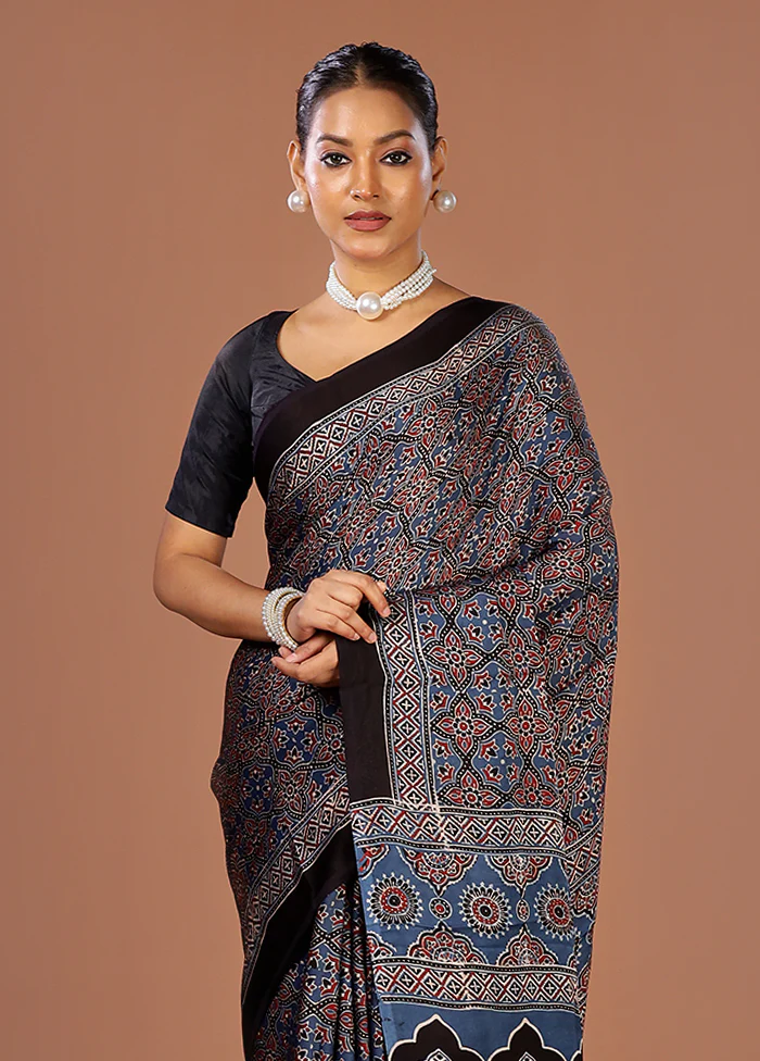 Blue Printed Silk Saree Without Blouse Piece
