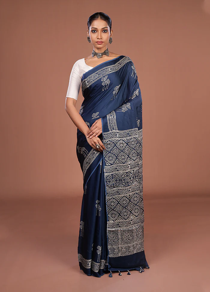 Blue Printed Pure Silk Saree Without Blouse Piece - Image 2