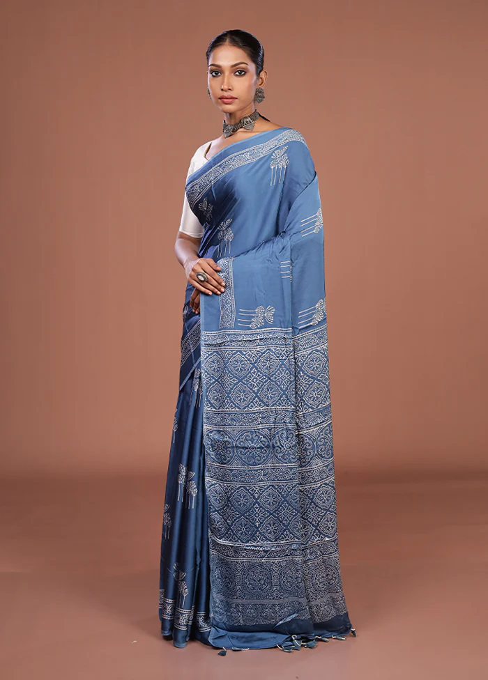 Blue Printed Pure Silk Saree Without Blouse Piece - Image 4