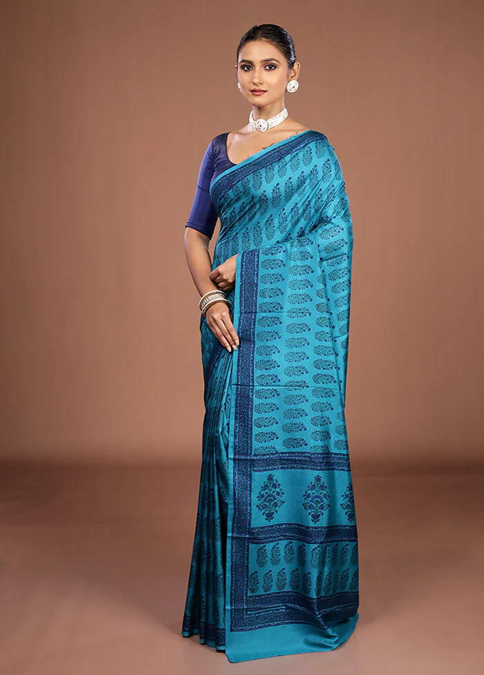 Blue Printed Pure Silk Saree Without Blouse Piece - Image 4