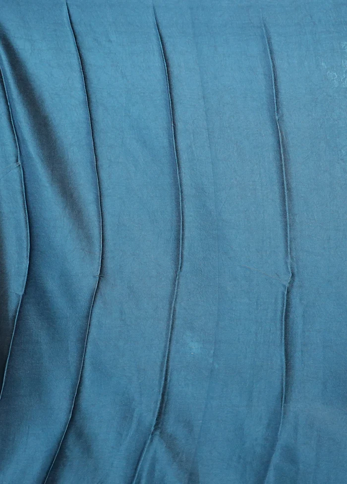 Blue Printed Silk Saree Without Blouse Piece - Image 5