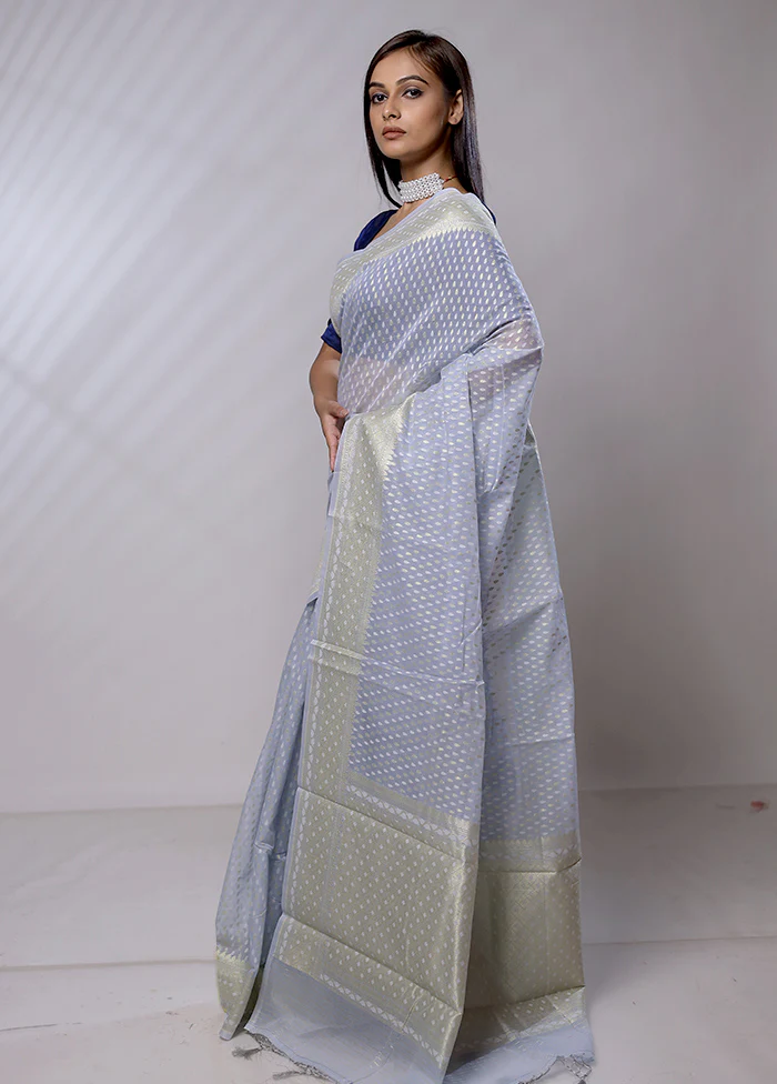 Blue Pure Cotton Saree With Blouse Piece - Image 4