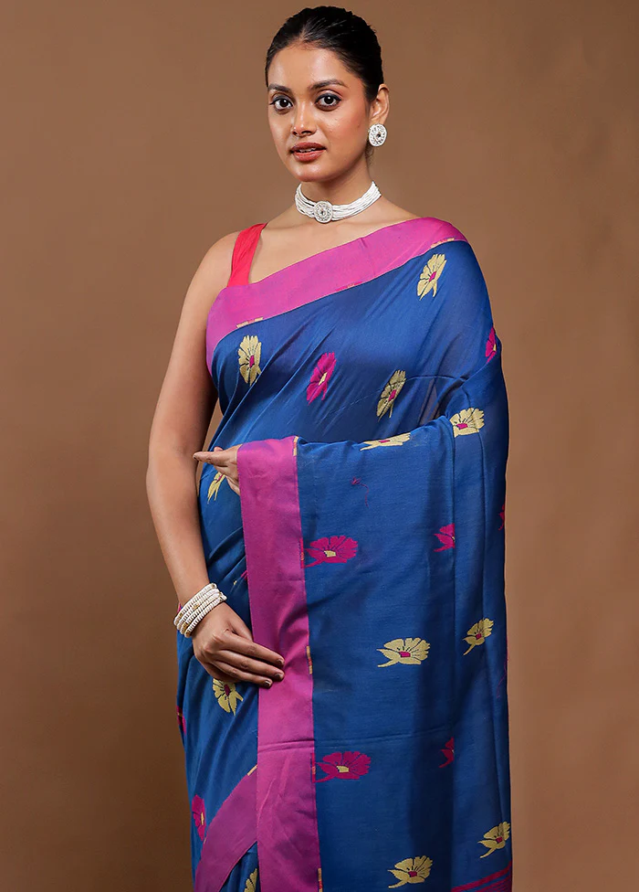 Blue Pure Cotton Saree With Blouse Piece - Image 2
