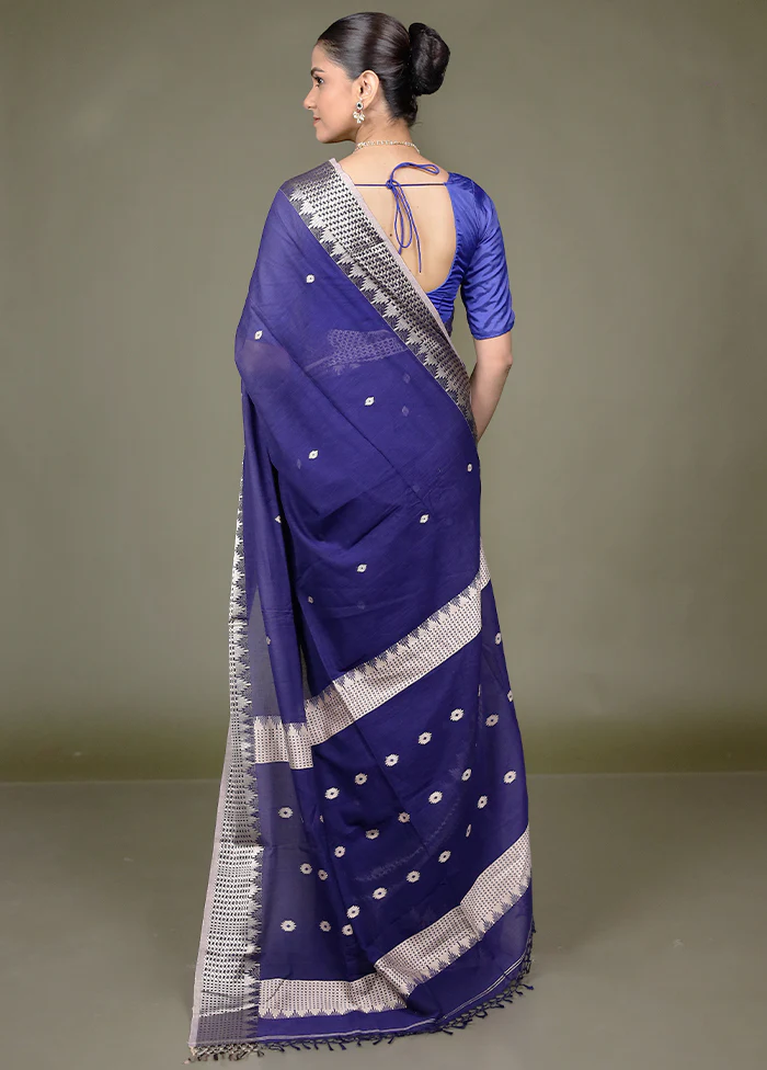 Blue Pure Cotton Saree With Blouse Piece - Image 3