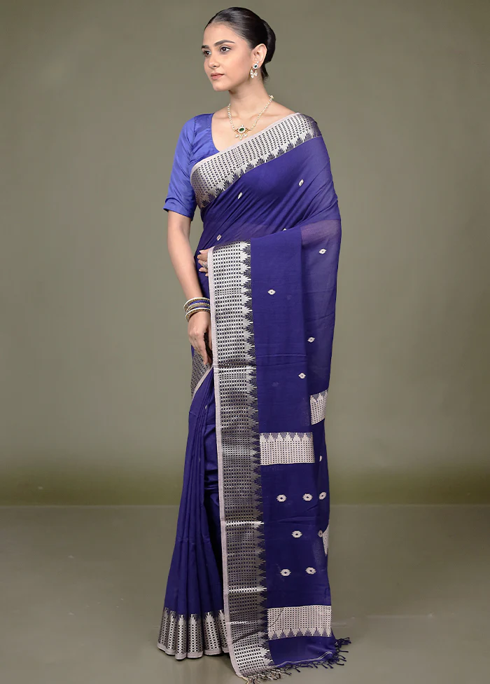 Blue Pure Cotton Saree With Blouse Piece - Image 4