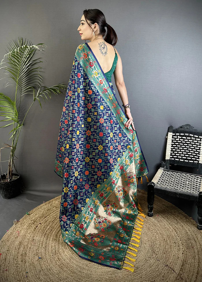 Blue Spun Silk Saree With Blouse Piece - Image 3