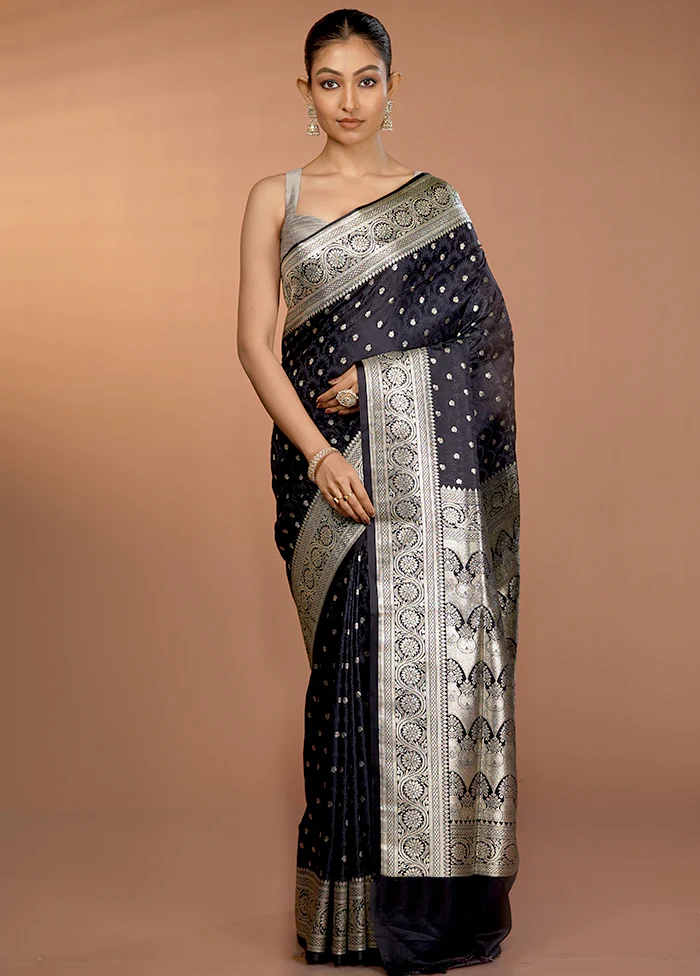 Blue Tanchoi Silk Saree With Blouse Piece - Image 2