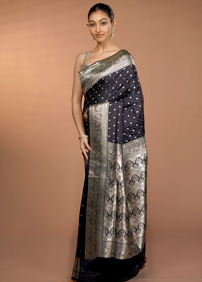 Blue Tanchoi Silk Saree With Blouse Piece - Image 4