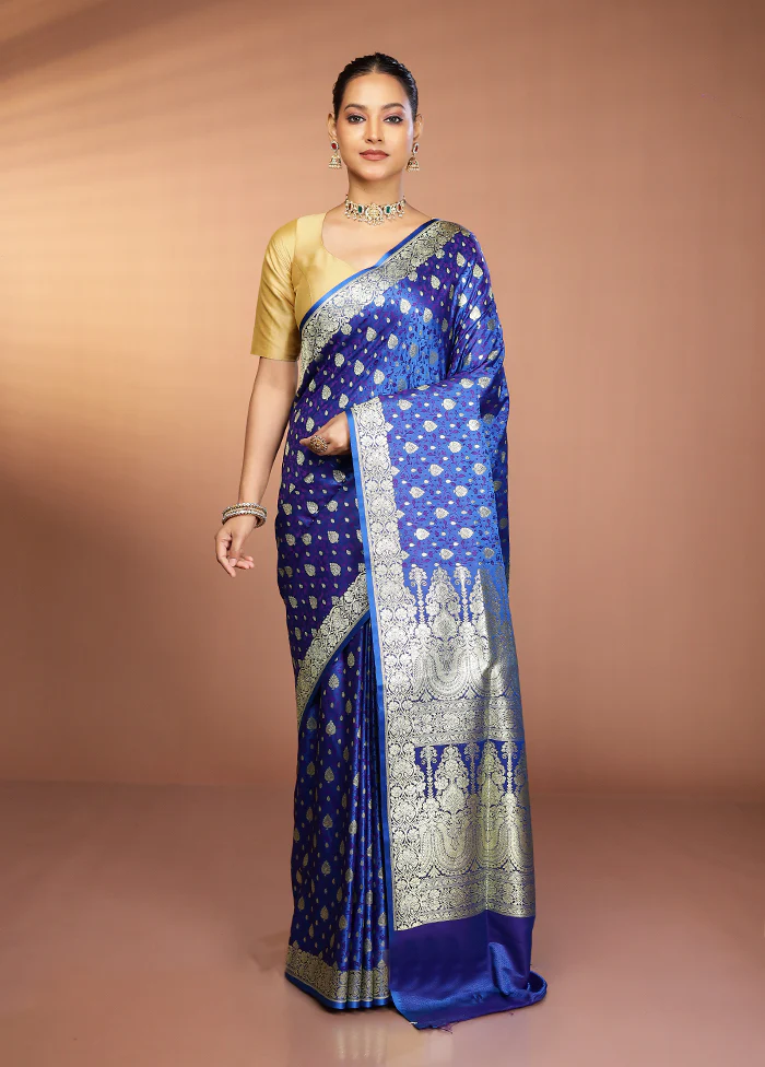 Blue Tanchoi Silk Saree With Blouse Piece - Image 2