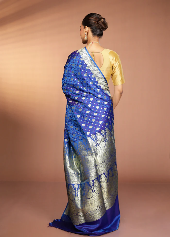 Blue Tanchoi Silk Saree With Blouse Piece - Image 3