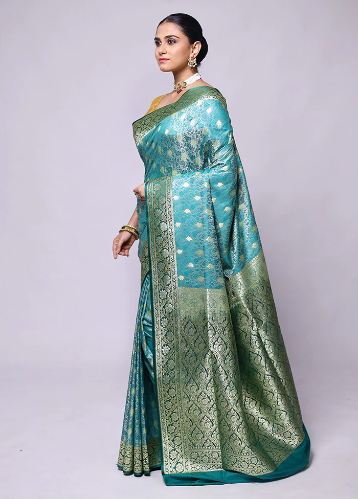 Blue Tanchoi Silk Saree With Blouse Piece - Image 4