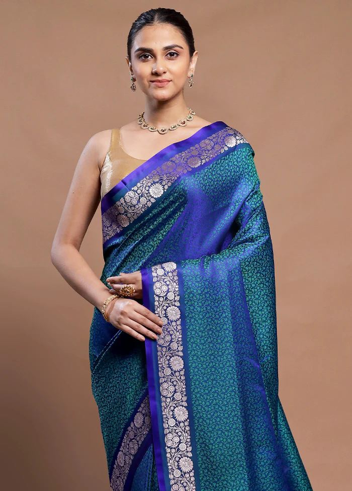 Blue Tanchoi Silk Saree With Blouse Piece - Image 2