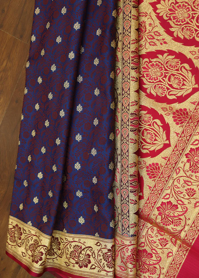 Blue Tanchoi Silk Saree With Blouse Piece - Image 3