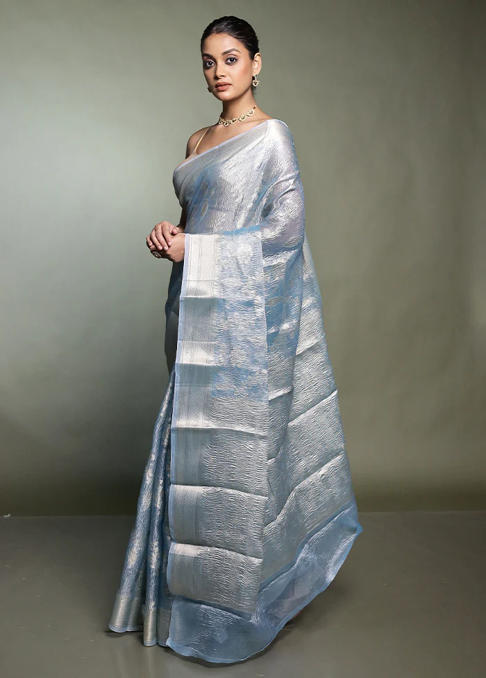 Blue Crushed Tissue Silk Saree With Blouse Piece - Image 4