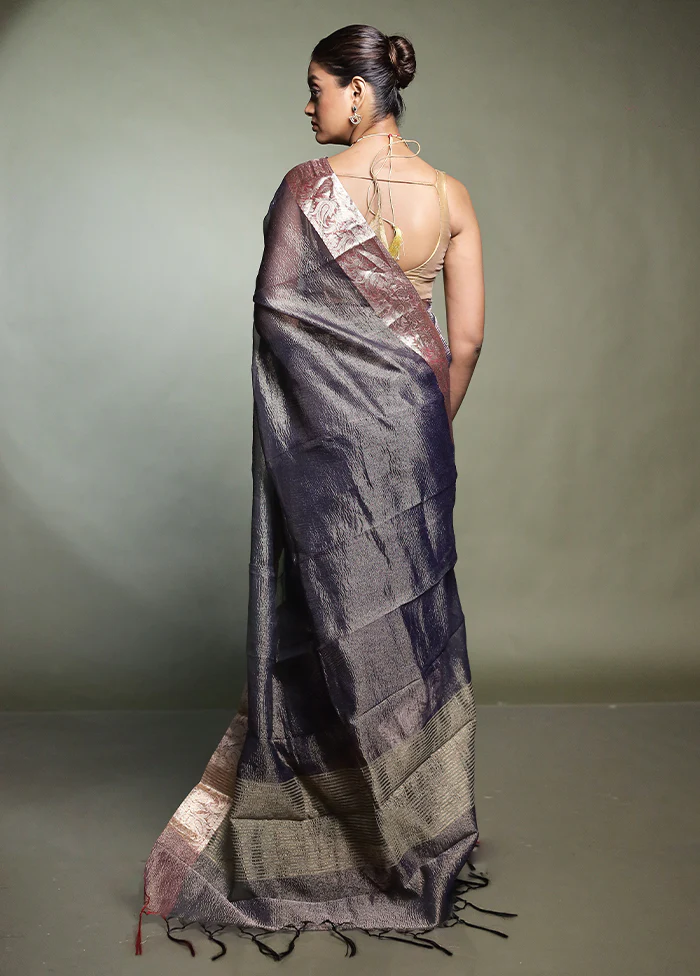 Blue Crushed Tissue Silk Saree With Blouse Piece - Image 3