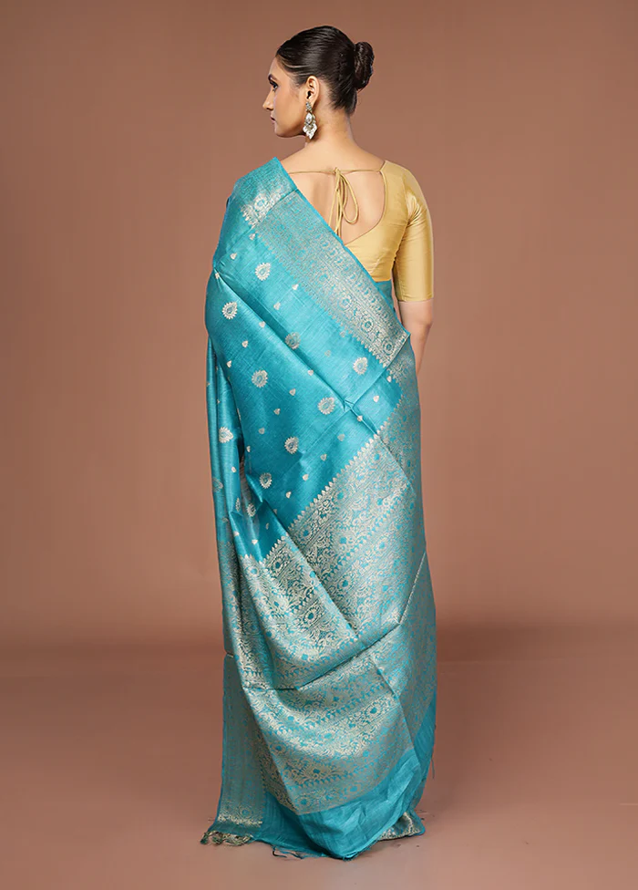 Blue Tussar Silk Saree With Blouse Piece - Image 3