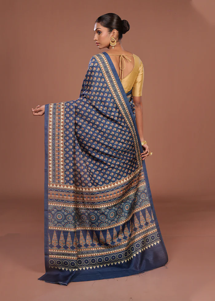 Blue Tussar Silk Saree With Blouse Piece - Image 3