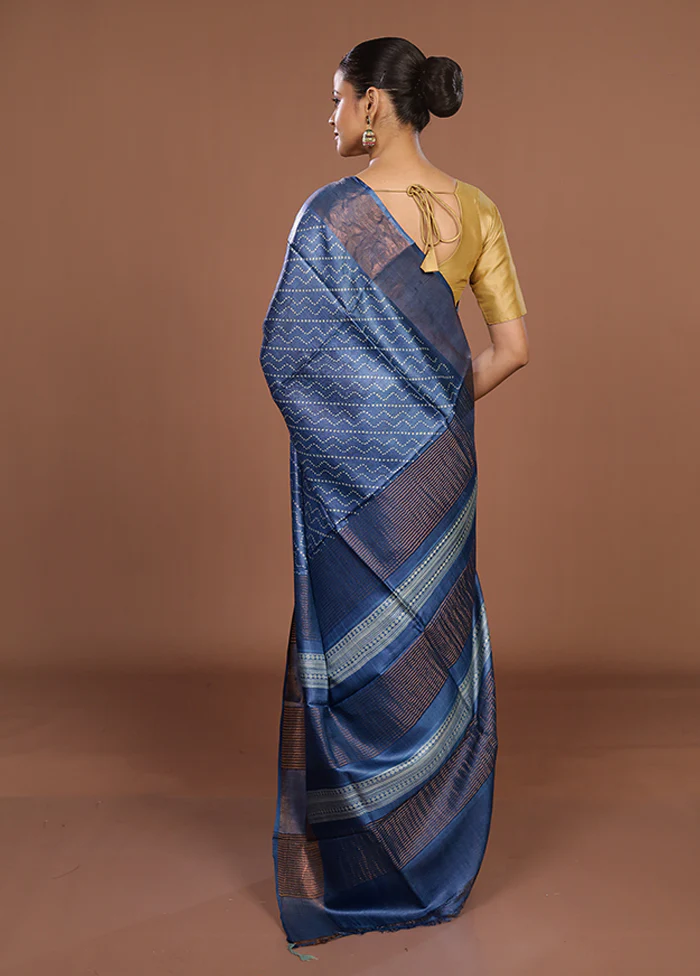 Blue Tussar Silk Saree With Blouse Piece - Image 3