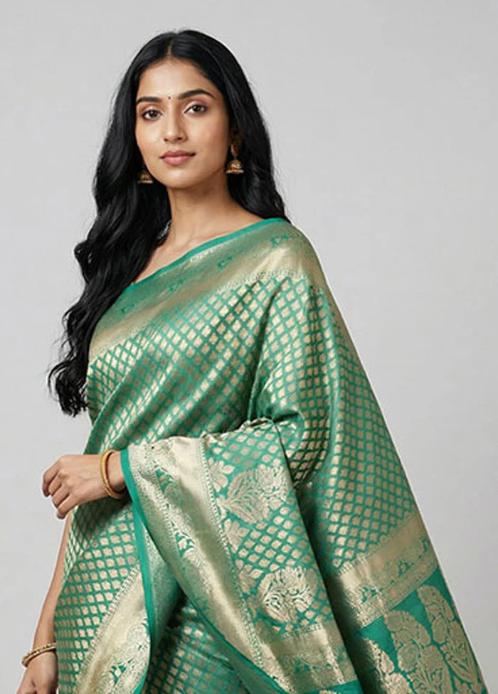 Blue Uppada Silk Saree With Blouse Piece - Image 2